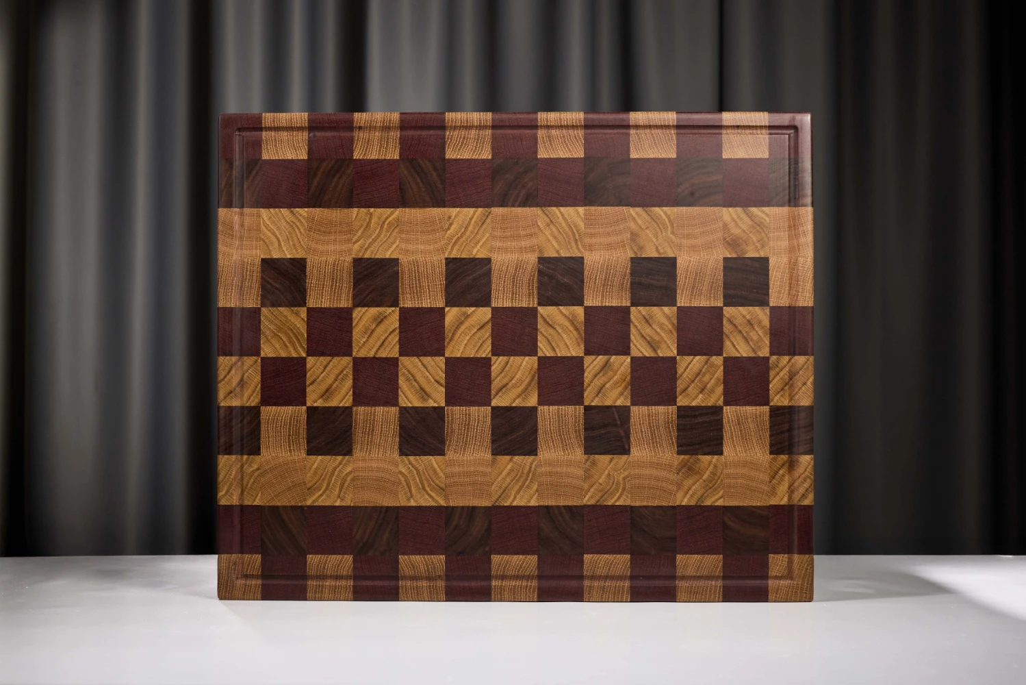 Cuttingboard oak walnut and mogano